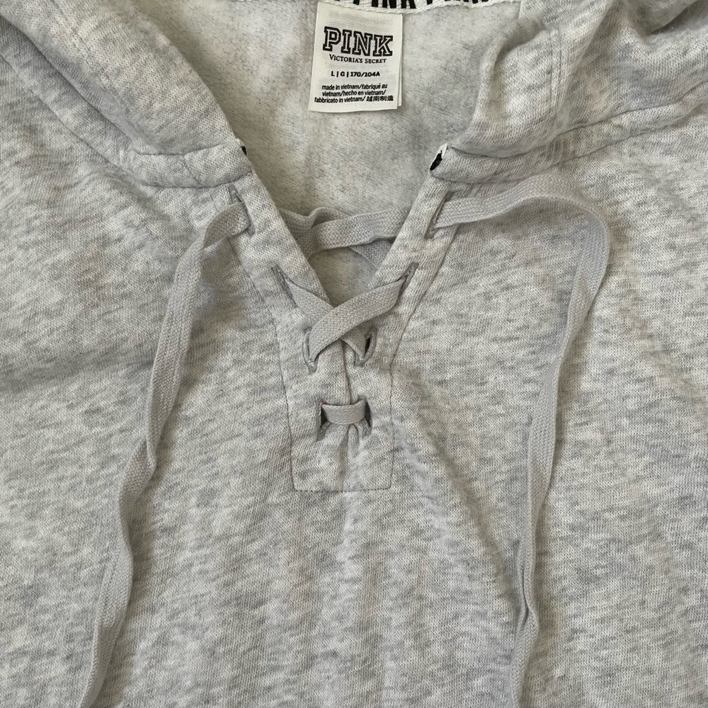 NWOT Vs Pink Lace-Up hoodie - Picture 3 of 4